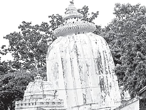 Hanging Bridge at Leaning Temple in Huma Proposed to Woo Tourists