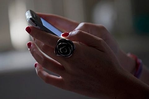 Now, Belgian Smartphone Addicts can Walk and Talk in their 'Own Lanes'