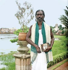 Social Change High on This Poet-Crusader’s List