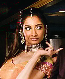 32 Bleeps in Mumbhai Connection