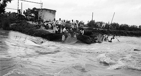 Report on 2008 Calamity Flays Nitish Government  