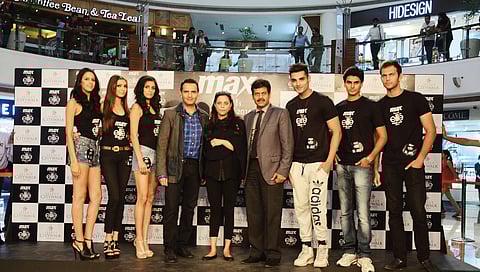 Top Models Mark Out Their Territory