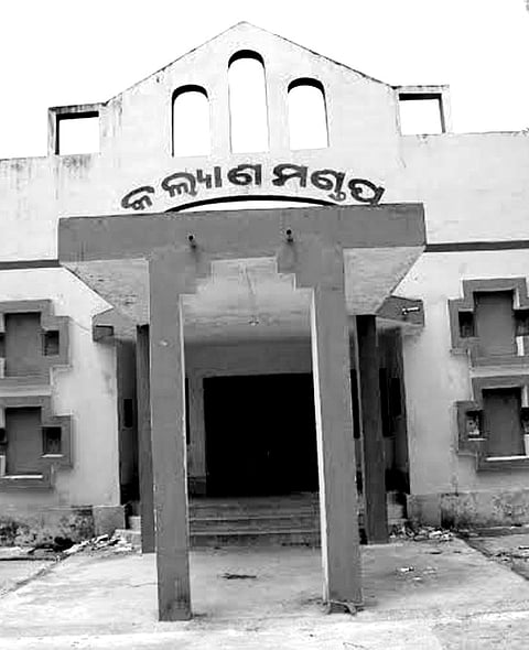 Admn Apathy Takes Its Toll on Kalyan Mandap in 20 Yrs