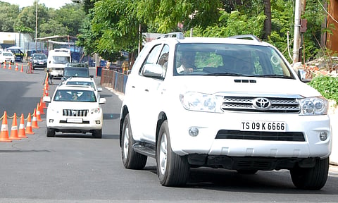 From Black to White: KCR's Convoy Goes for a Makeover