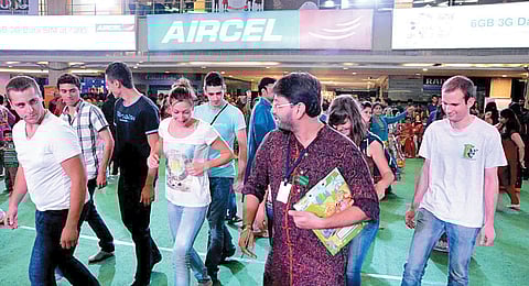 Of Dandiya, Music and Painting 