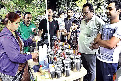 Green Juice Stalls Draw Big Crowds