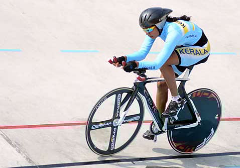 Anjitha Breaks Through to Gold in Tight Race