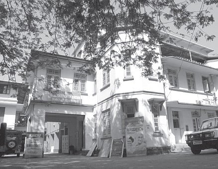 Mayor on a Signing Spree at Fiscal-end