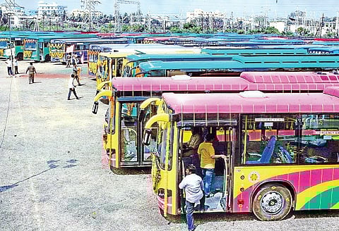 AC Metro Liners Prove to be Unviable for RTC