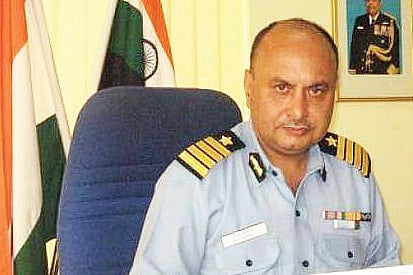 A Force that Learns to Guard its Speech in Public