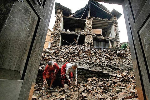 WHO Prepares to Tackle Possible Disease Outbreak in Quake-hit Nepal