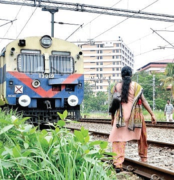 Ponnekkara RoB Caught in Red Tape