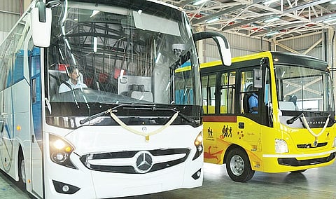 Daimler's BharatBenz Bus Hits City Roads