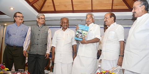 Kerala CM Oomen Chandy | (File Photo/EPS)