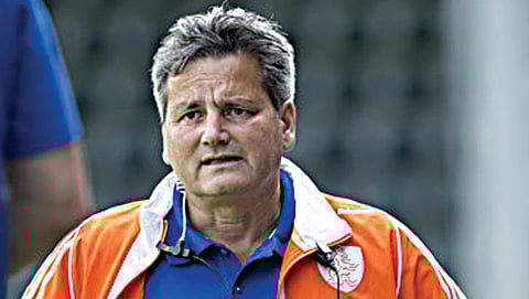 It's Official! Van Ass No Longer India Coach After Panel Decides on Axe  