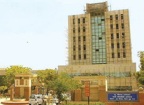 Noida Authority Botches Up Hospital Operation