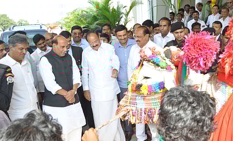 Swarna Bharat Trust to Strive for Progress of Women, Rural Folk