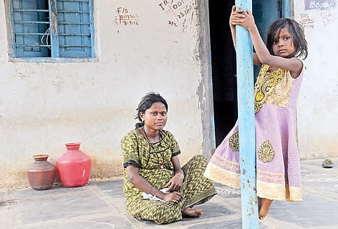 A pregnant 20-year-old Maheshwari who got married 13 months ago.