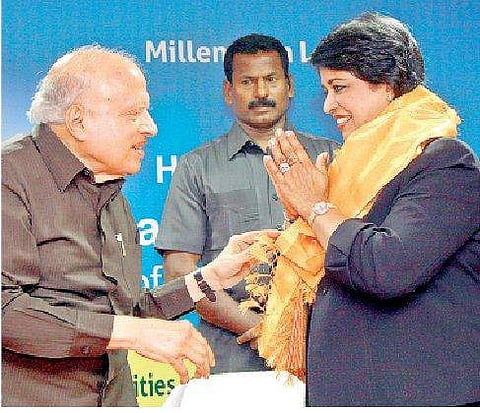 Mauritius President Bibi Ameenah Firdaus Gurib-Fakim greeting M S Swaminathan during the millennium lecture organised in the city on Friday | martin louis