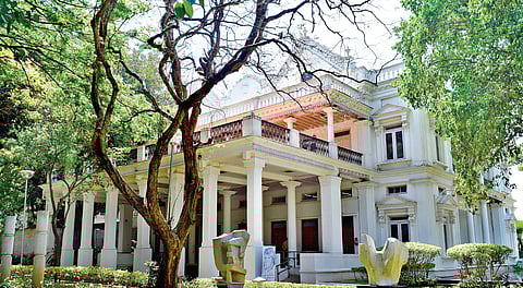 Mansion's Forgotten its Manikyavelu