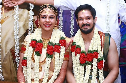 Nakul Ties the Knot With Sruthi at the Rani Meyaammai Hall