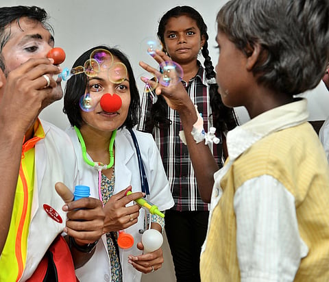 Medical clown doctor at Kaveri hospital | EPS | P Jawahar.