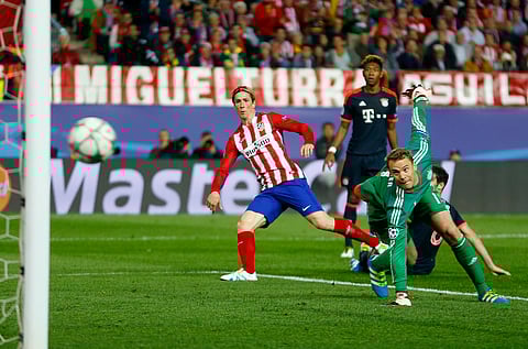Atletico Madrid striker Fernando Torres (L) |AP
