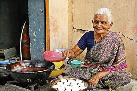 When kuzhi paniyaram and gramathu bajji make her a 'batter' entrepreneur