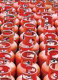 Piped gas for one lakh families, impetus to CNG stations in Hyderabad