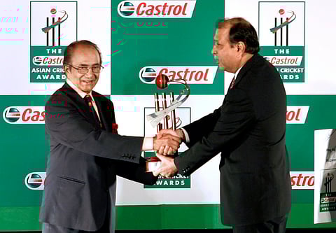 In this Friday, June 27, 2008 file photo, Legendary Pakistani cricketer Hanif Muhammad, left, receives a life time achievement award in Karachi, Pakistan. | AP