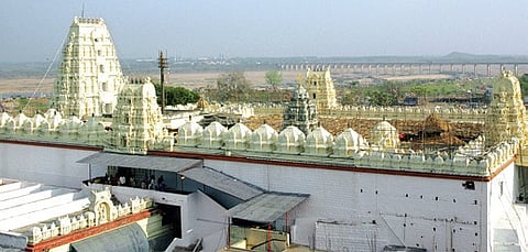 Bhadrachalam temple EO lodges theft complaint against staff 