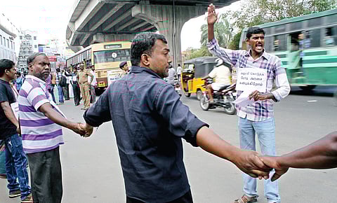 Tamil Nadu Parties call for PM intervention on Cauvery as Karnataka moves SC