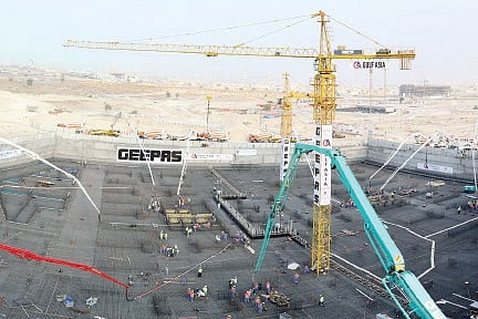 Setting a world record in continuous concrete pouring
