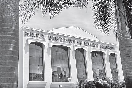 I-T department issues notice to over 200 parents of medical students under management quota