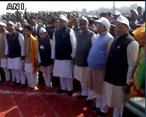 Bihar CM Nitish Kumar and RJD Chief Lalu Prasad Yadav take part in human chain event to spread awareness on de-addiction and prohibition of liquor. | Picture Courtesy: ANI