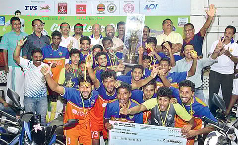 Players from Nirmala College, Muvattupuzha, cannot hide their joy after winning the TNIE GOAL all Kerala inter-collegiate football tournament in Malappuram on Sunday. They beat MD College, Pazhanji 2-0. TNIE Editorial Director Prabhu Chawla, Agriculture M