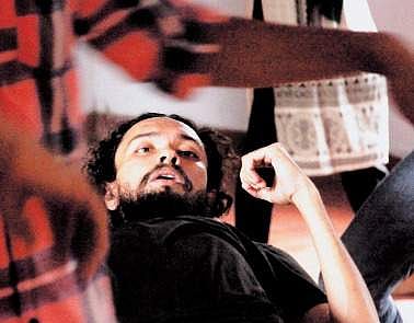 Em ‘body’ ing a work of art