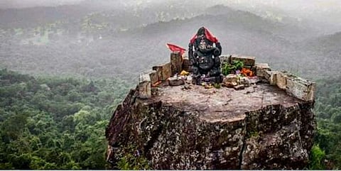 Image showing Ganesha idol. (EPS)