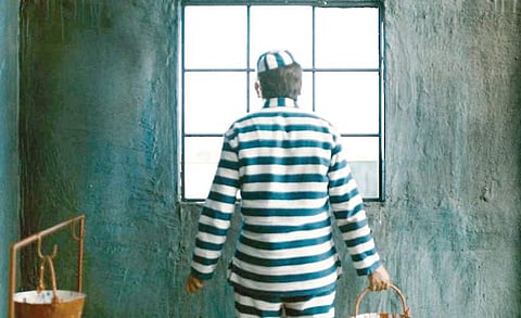 A still from  Pushpaka Vimana