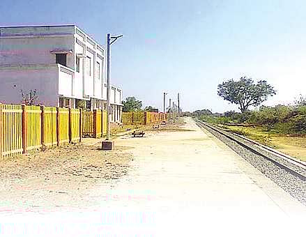 Rail plan hit by fund crunch