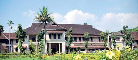 Aluva Palace  K Shijith
