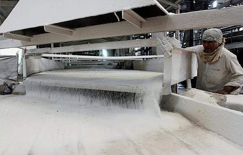 Sugar prices settle quiet on some support