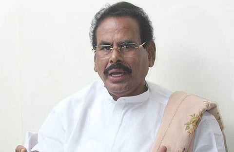 Jailed AIADMK leader VK Sasikala's husband Natarajan discharged from hospital