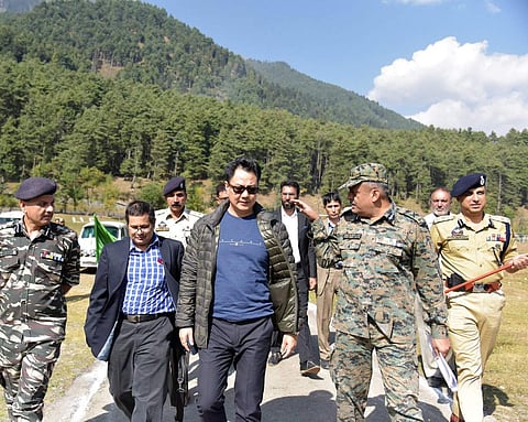 Kiren Rijiju at a review meeting at CRPF Battalion Headquarter, Pahalgam in Jammu & Kashmir.  (Photo: Twitter via @KirenRijiju)