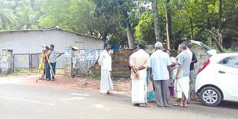 Officers of Road Infrastructure Company Kerala conducting survey
