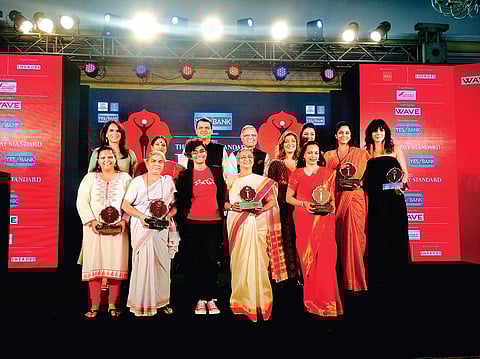 Winners of 11th edition of Devi Awards with Maharashtra chief minister Devendra Fadanvis and The New Indian Express editorial director Prabhu Chawla in Mumbai on Monday | Express