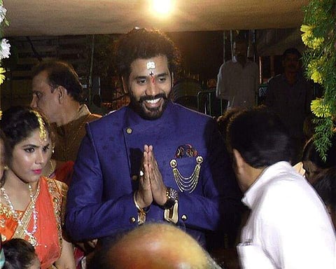 Former Big Boss Tamil contestant and actress Namitha got hitched with her boyfriend Veerandra Chowdhary. The couple tied knot in a traditional ceremony at the Iskcon temple in Tirupathi. Here are pictures from the weeding. (Photo | EPS)