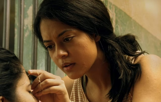 4. Anya Singh in Qaidi Band- In otherwise a dismal flick, Habib Faisal's 'Qaidi Band' stands out for Anya Singh's performance. Based on the premise of an Independence Day concert in a prison, Qaidi Band is about a few undertrails who starts a band. A bit preachy and melodramatic, Qaidi Band is watchable mainly for Anya Singh's performance.