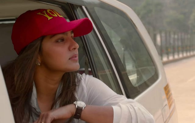 5. Parvathy in Qarib Qarib Singlle- Tanuja Chandra's 'Qarib Qarib Singlle' had award-winning Malayalam actress Parvathy play Jaya Sasidharan, a 30-something young widow trying to look for a way to start over her life. Starring alongside Irrfan, Parvathy's portrayal of Sasidharan is intelligent, convincing and funny. We can also not ignore the 'Bangalore Days' actress' choice of role for her first film in Bollywood.