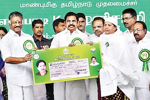 CM Edappadi K Palaniswami (centre) with Deputy CM  O Panneerselvam (left) in Ooty on Saturday | Express